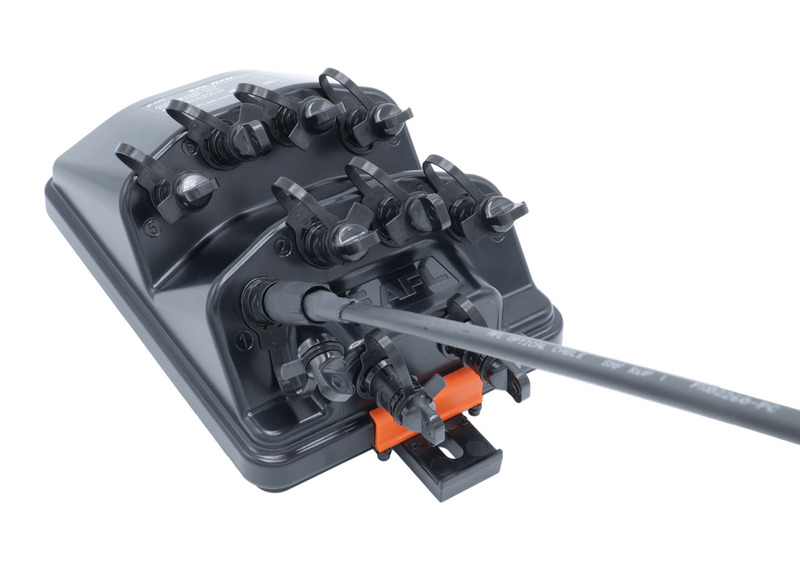 Prodigy 8-Port Terminal with Drop Cable.psd